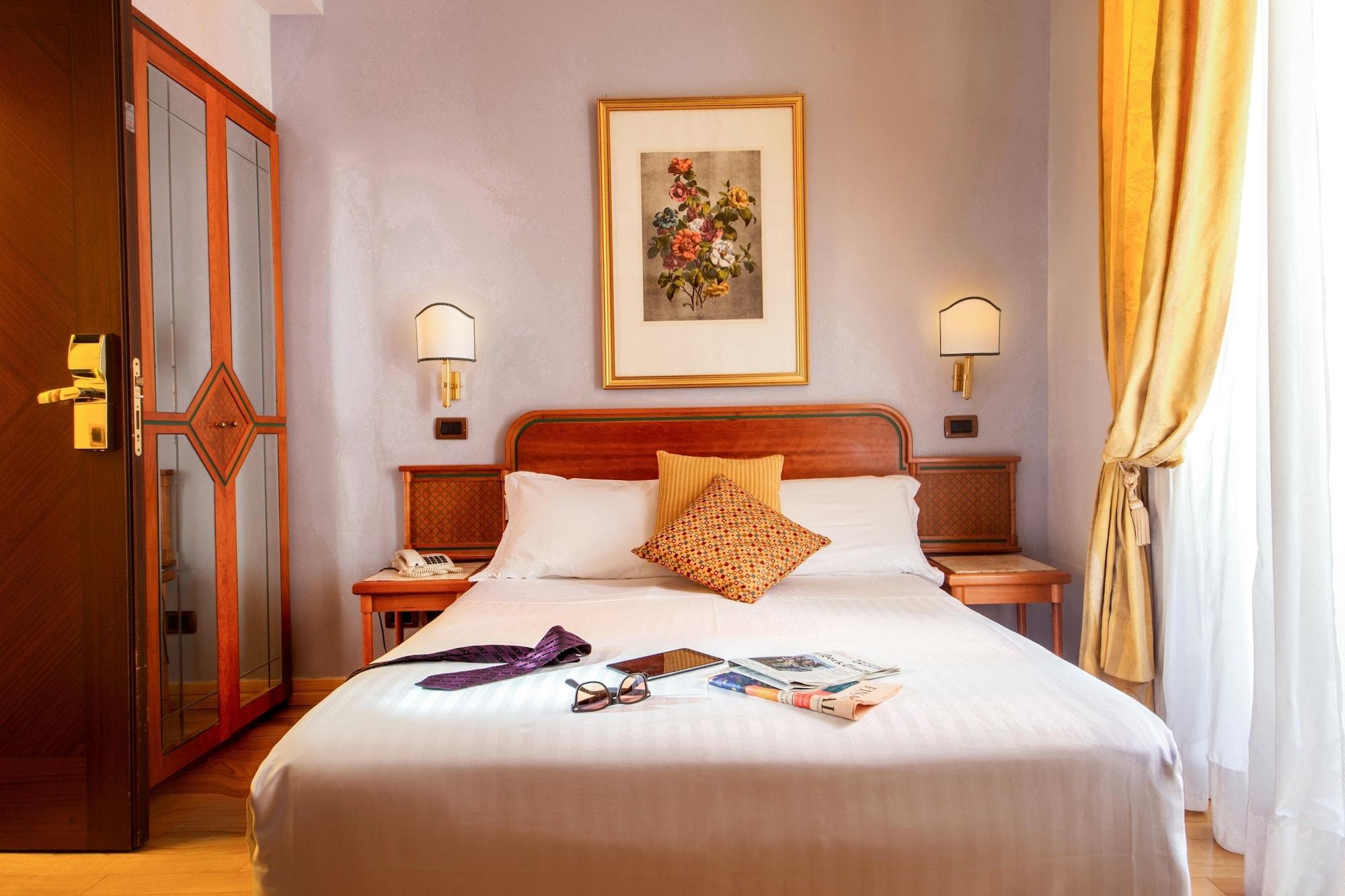 Hotel Regno Roma Esterno foto
