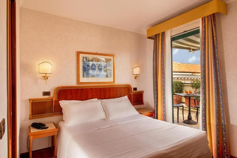 Hotel Regno Roma Esterno foto