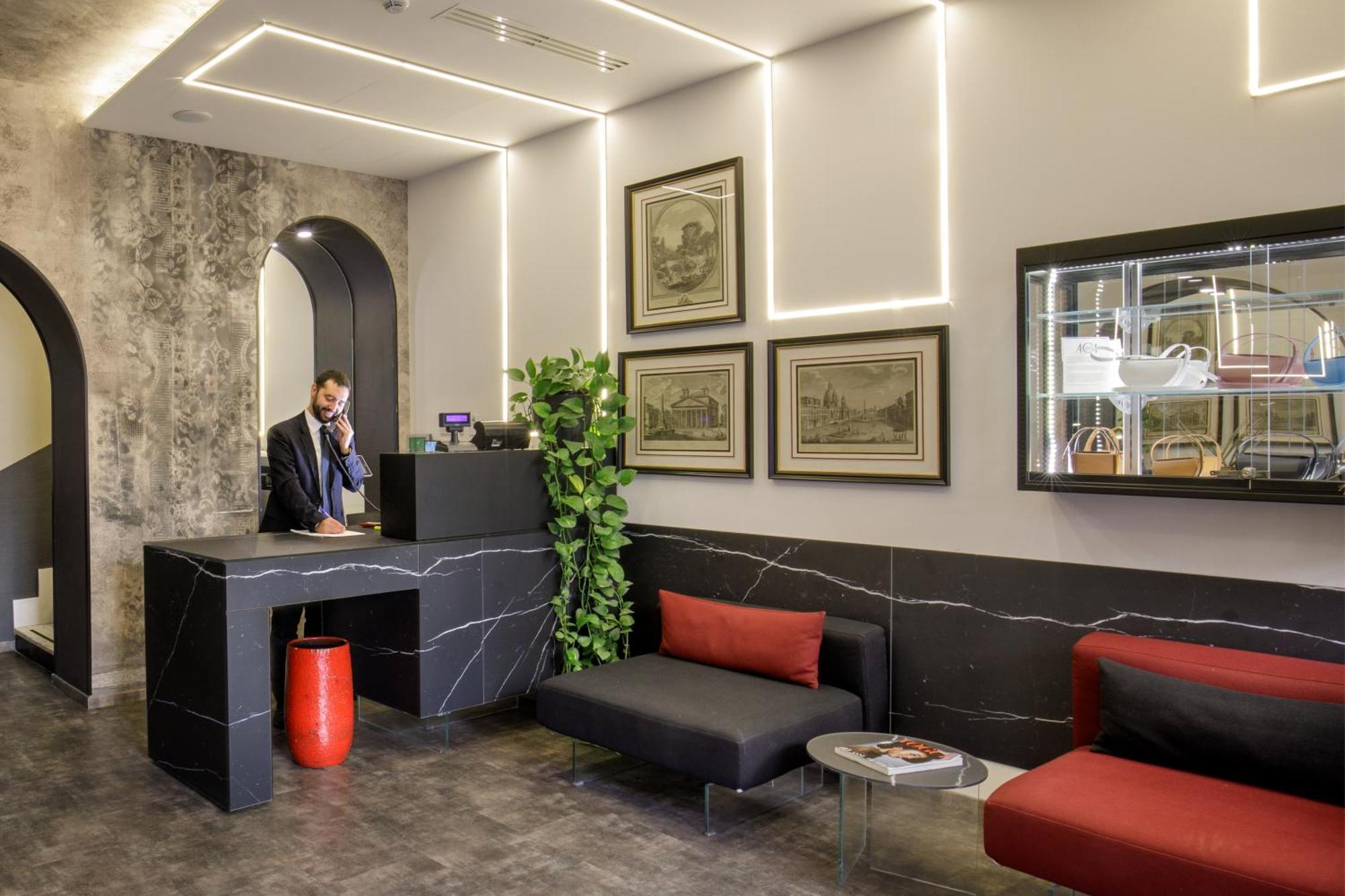 Hotel Regno Roma Esterno foto
