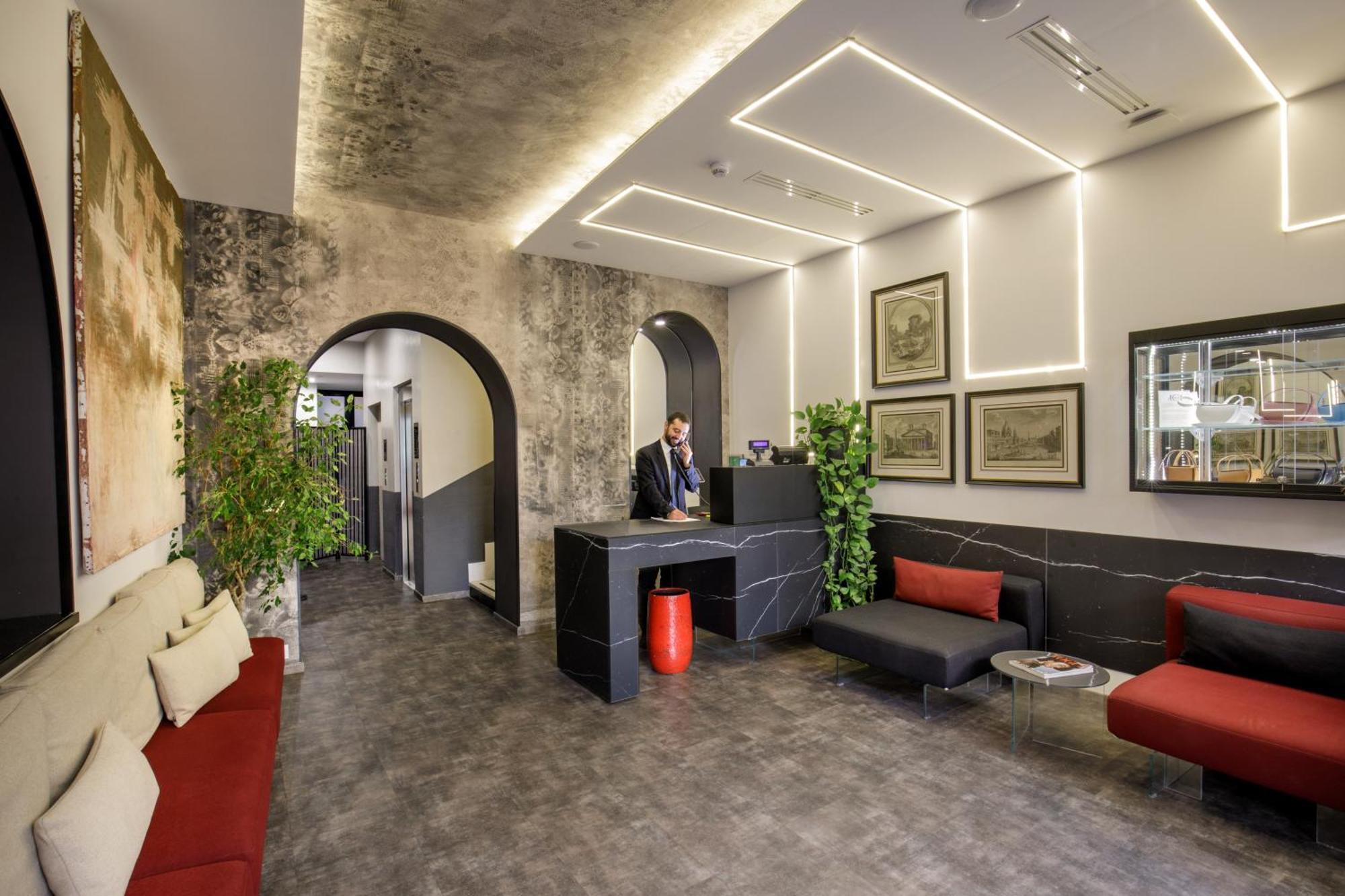 Hotel Regno Roma Esterno foto
