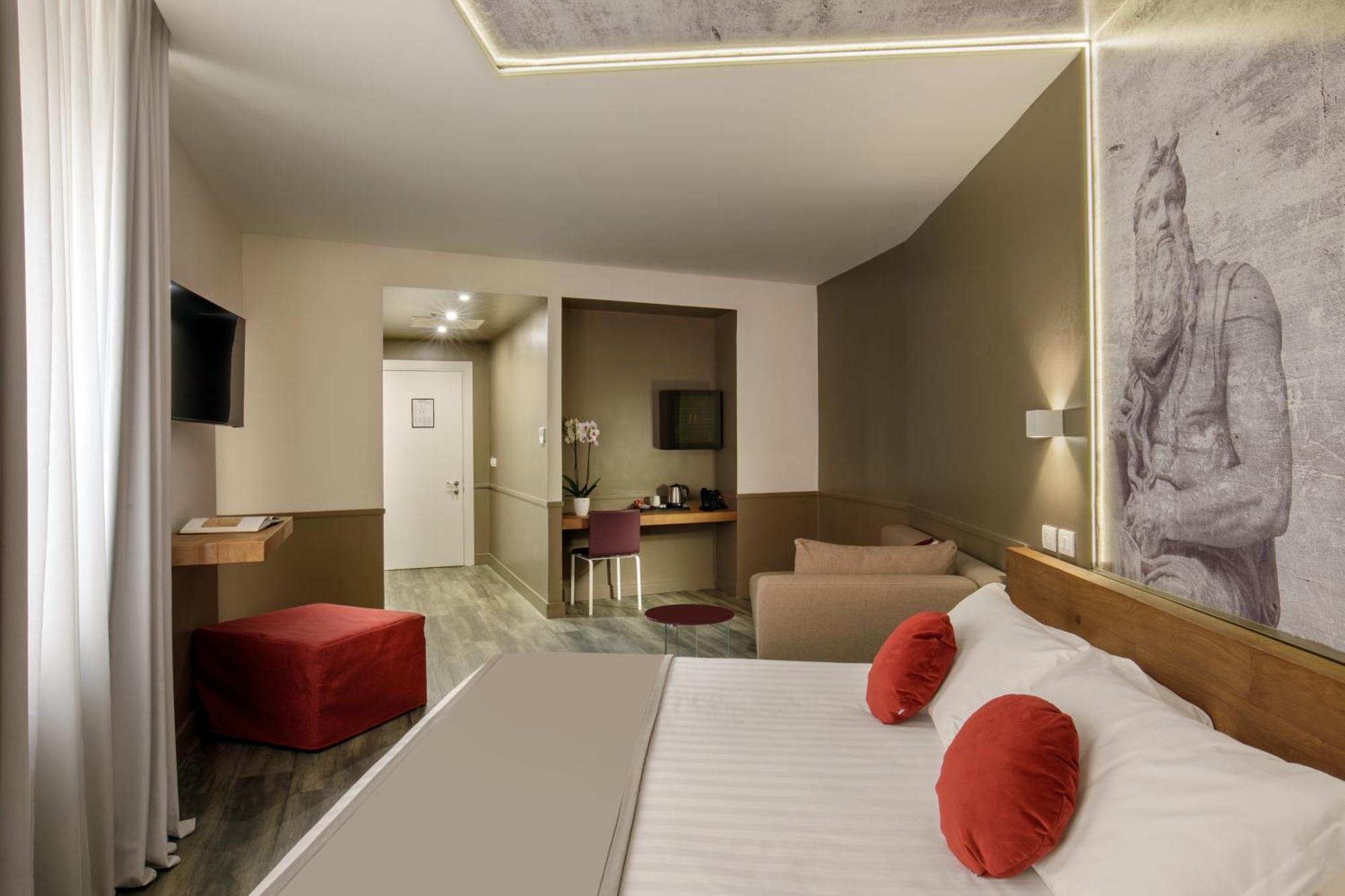 Hotel Regno Roma Esterno foto