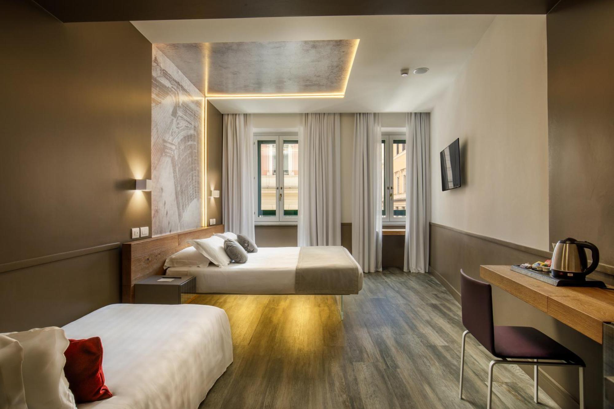 Hotel Regno Roma Esterno foto