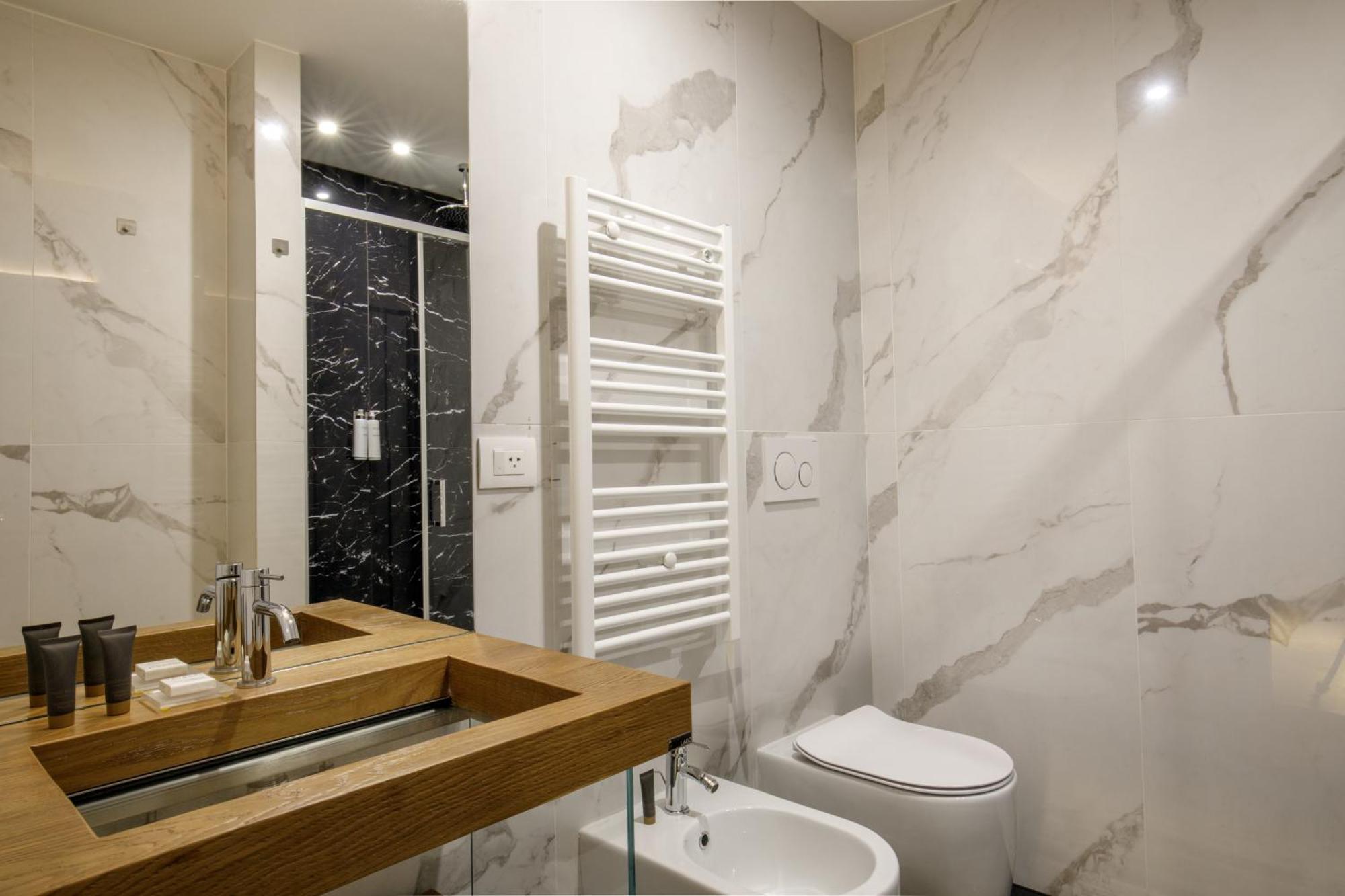 Hotel Regno Roma Esterno foto